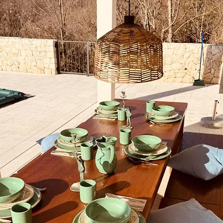 Holiday home In Hanglage Mit Pool Und Meerblick *