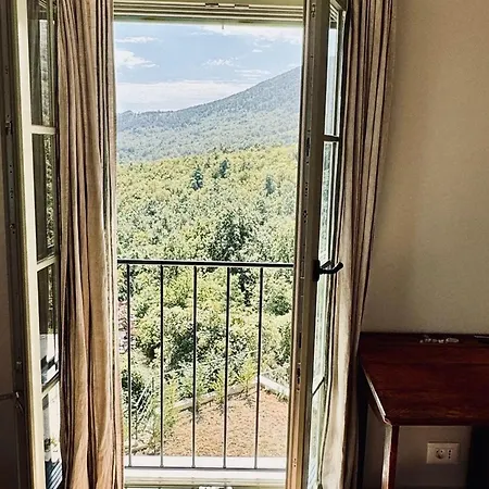 Holiday home In Hanglage Mit Pool Und Meerblick