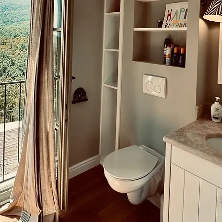 In Hanglage Mit Pool Und Meerblick Holiday home *